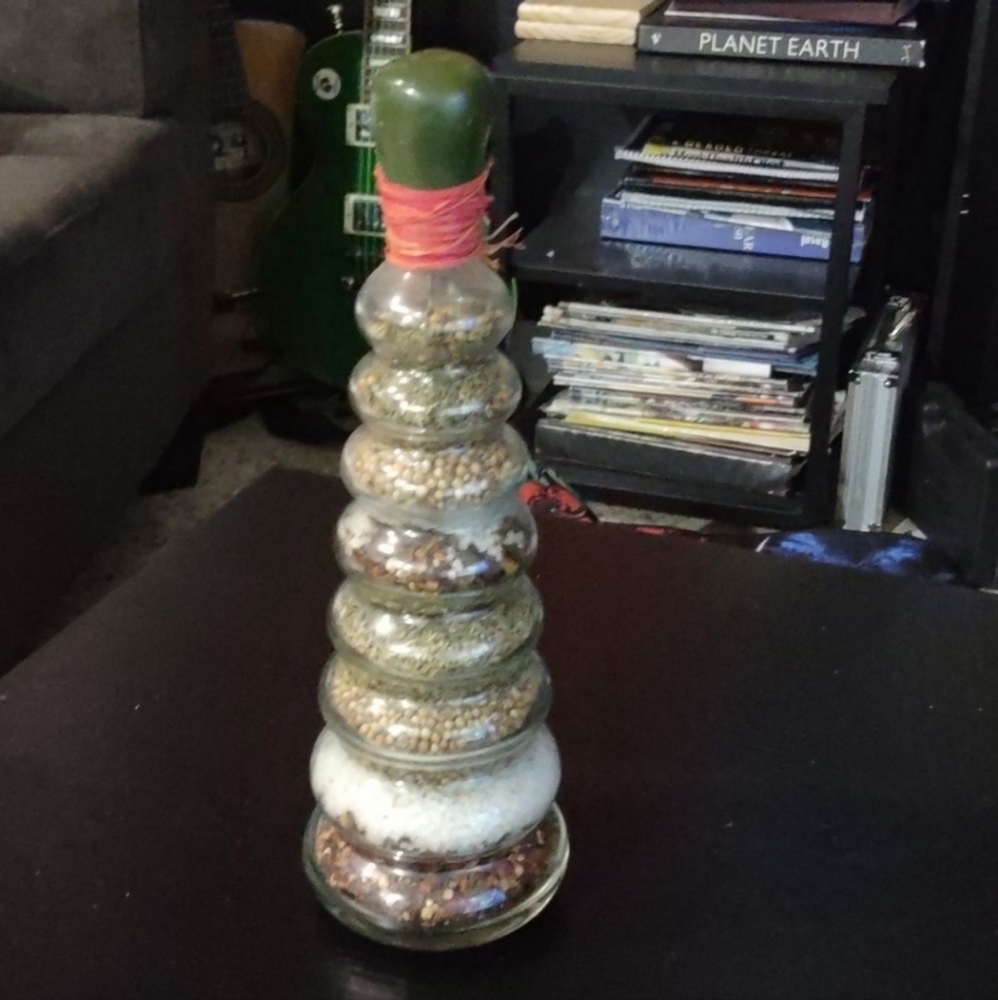Spice Vase for Decoration